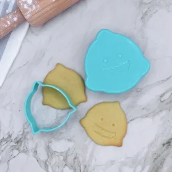 Alternative view of 2 Cortadores Sándwich Bear + Shark 3 en 1
